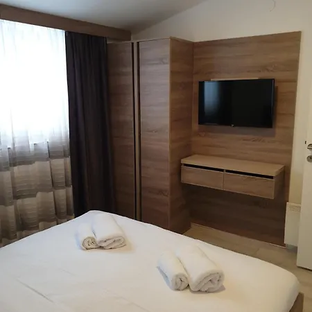 Milmari P87 * Čajetina